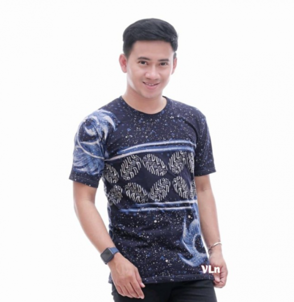 Desain batik modern dengan sentuhan eksentrik